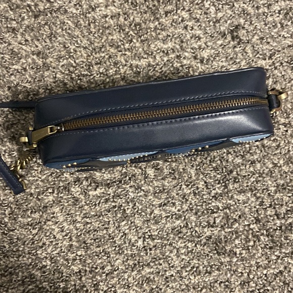 Micheal Kors Crossover Bag - Picture 9 of 9